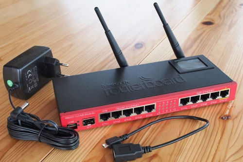 Роутер Mikrotik RB2011: настройка параметров для Ростелекома